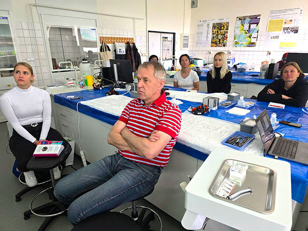 Stomatologický workshop „Extrakce bez bolesti
